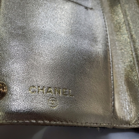 CHANEL Denim and Gold Leather Y2K CC Zippy Wallet - Picture 14 of 16